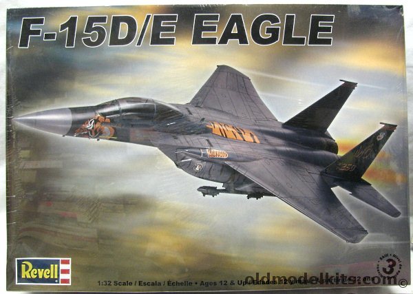 Revell 1/32 F-15D/E Eagle - 391st FS 'Bold Tigers' Mountain Home AFB Idaho 2005 or Standard 391st Markings, 85-5715 plastic model kit